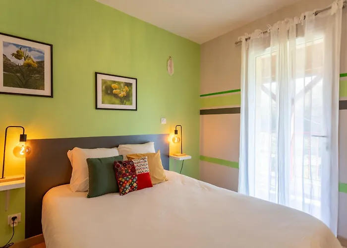 - Lis 2* Aroue-Ithorots-Olhaiby