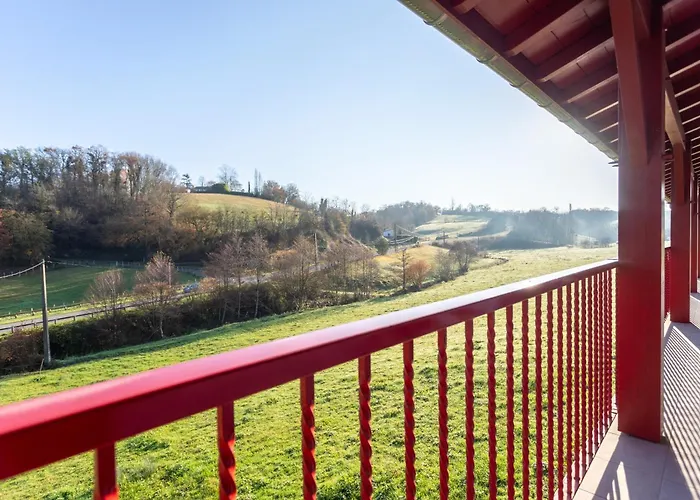 - Lis 2* Aroue-Ithorots-Olhaiby